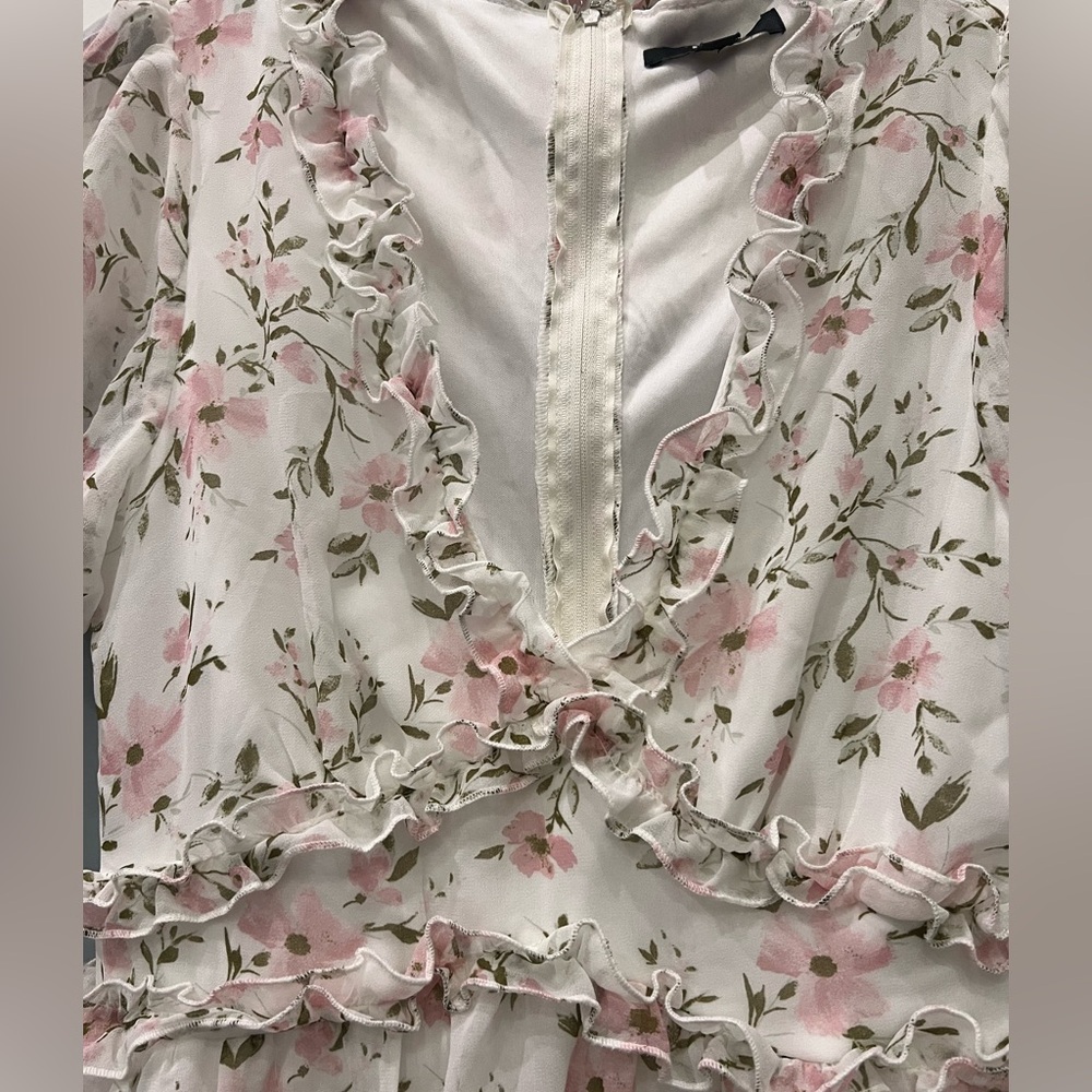 BRAND NEW TRIXXI Mini Dress Size M  Floral SUMMER Sun Dress Puff Sleeve Tiered - Picture 2 of 2
